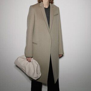 CHICJOC Classic Wool Coat Size 38 — Vert Amande — Minimalist Tailored Mid-Length